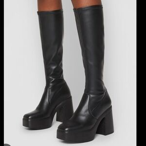 Steve Madden Black Phoenix Platform Boots Size 7 (38)